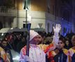 Cristi Chivu poartă flacăra olimpică prin Milano / FOTO: Captură X