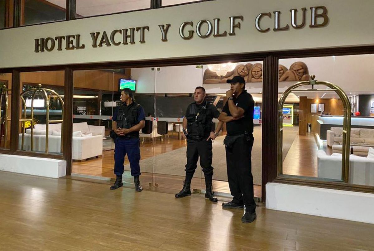 ȘOC! Mandat de arestare pentru Ronaldinho în Paraguay! De ce este acuzat