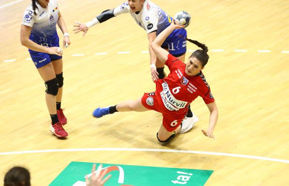 FOTO SCM Rm. Vâlcea a câștigat derby-ul cu SCM Craiova și a revenit pe primul loc în clasament!