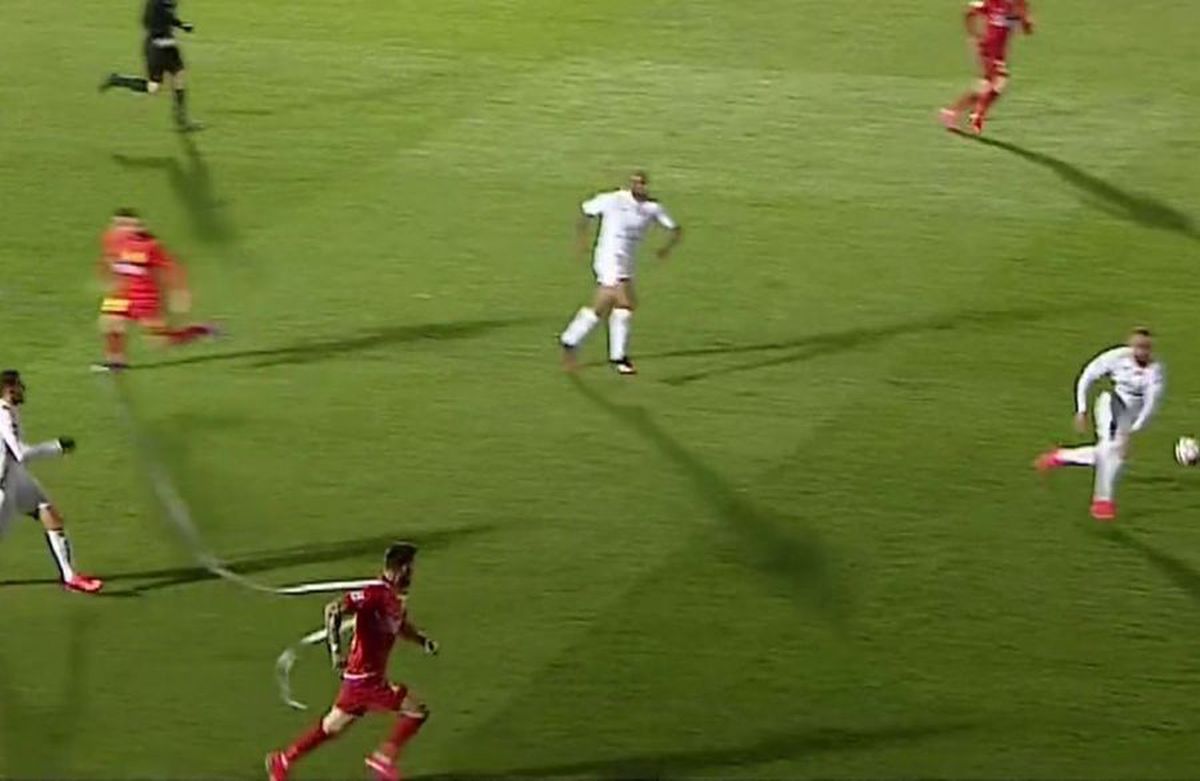 HERMANNSTADT - FCSB // FOTO Batman sau Superman! Ovidiu Popescu a oferit faza primei reprize