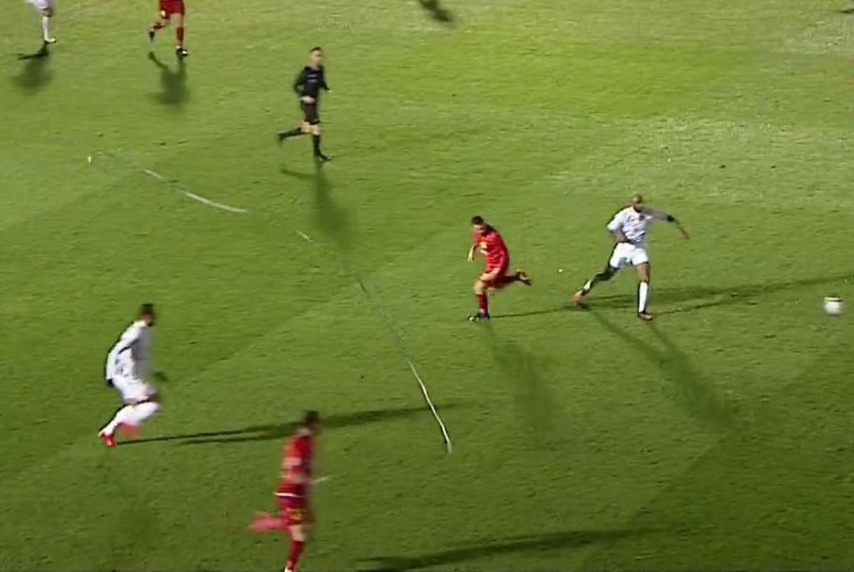 HERMANNSTADT - FCSB // FOTO Batman sau Superman! Ovidiu Popescu a oferit faza primei reprize