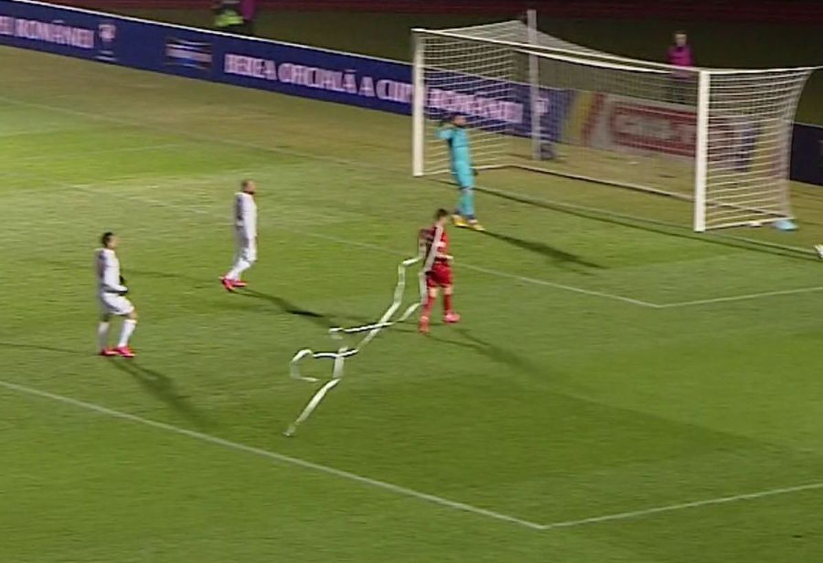 HERMANNSTADT - FCSB // FOTO Batman sau Superman! Ovidiu Popescu a oferit faza primei reprize