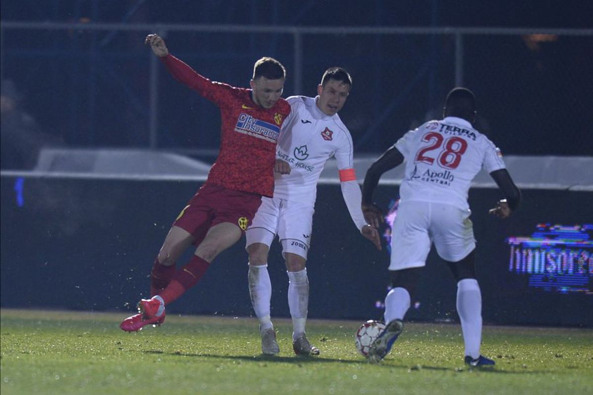 HERMANNSTADT - FCSB 1-2. Echipa lui Vintilă e în semifinalele Cupei României: fotbal de lemn și o fază de Champions League