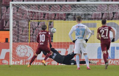 S-au schimbat cotele pentru câștigarea Ligii 1! Ce cred bookmakerii despre lupta FCSB - CFR Cluj - Craiova