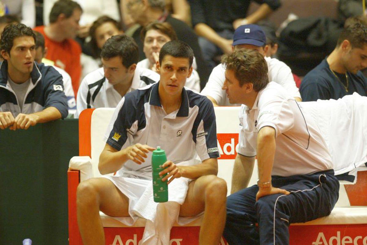 Hănescu - Federer, Davis Cup 2004 (România - Elveția)