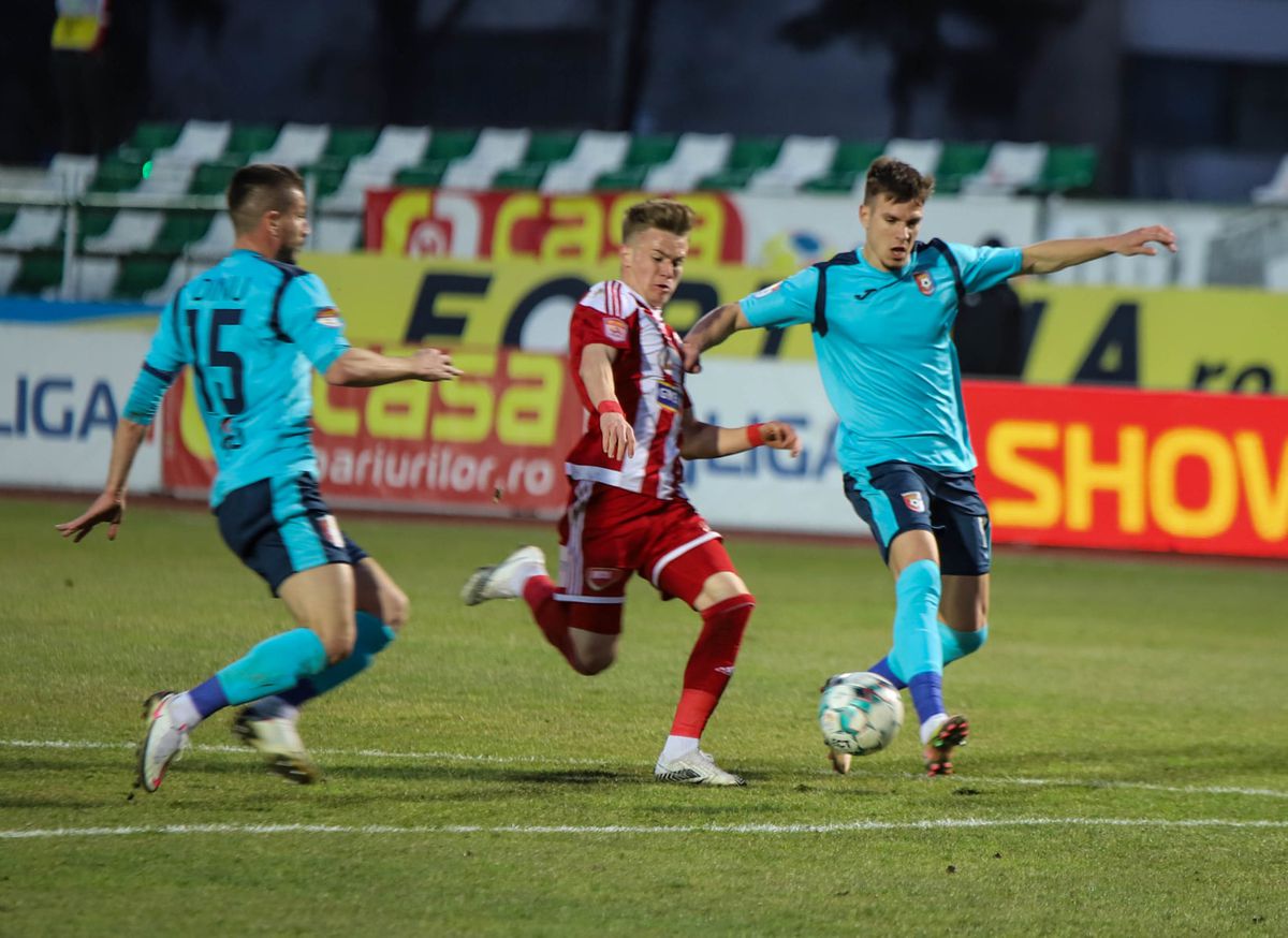 Patronul lui Sepsi i-a luat tare pe jucători: „A sosit timpul să stăm de vorbă bărbăteşte. Nu-mi furaţi visul! Vreau să mâncaţi iarba”