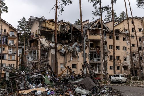 Clădire dărâmată după bombardamentele rusești din Ucraina/ foto: Guliver/GettyImages