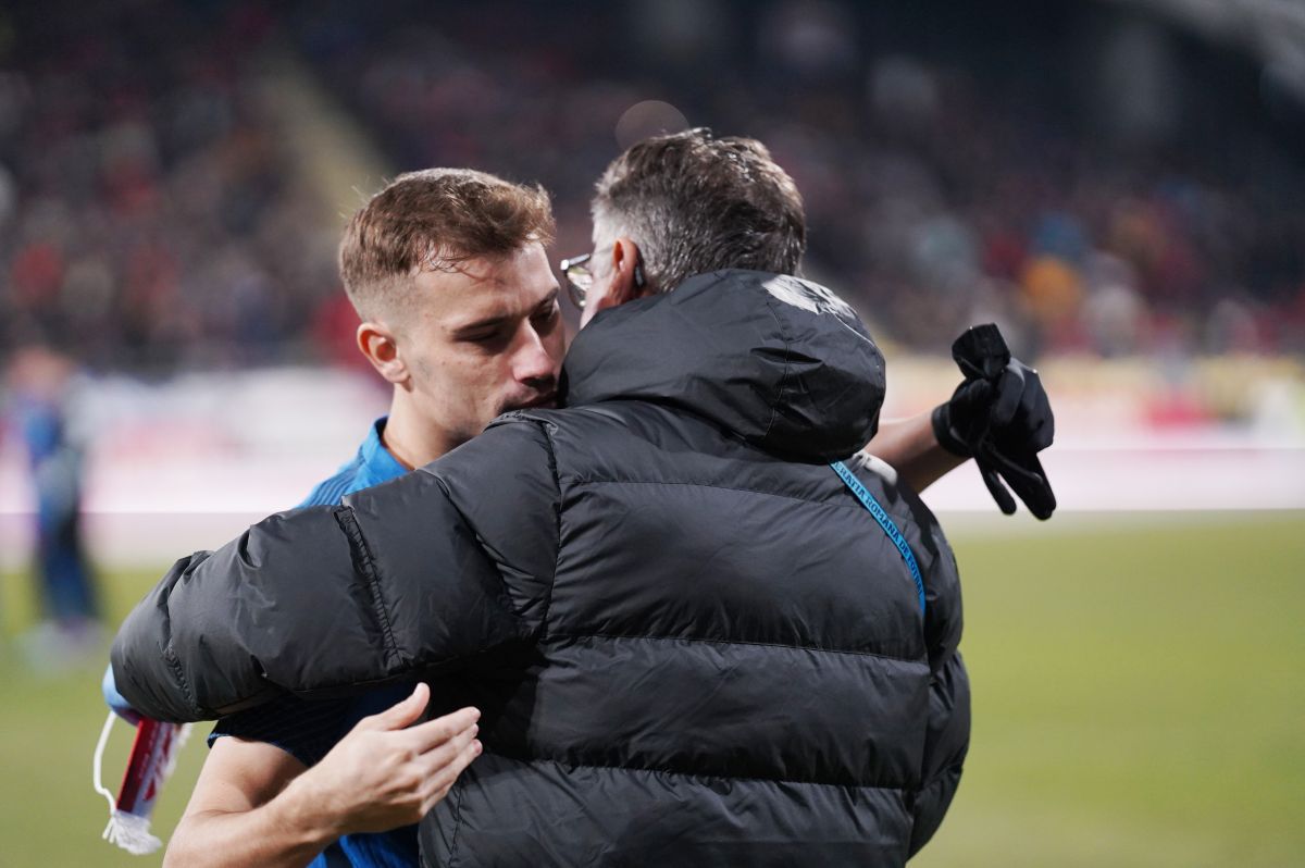 Cunoaște-l pe adolescentul care a bătut-o pe FCSB » Elev eminent la un liceu de top din oraș: „E mândria școlii” + Cum i-a lăsat mască pe cei de la FRF