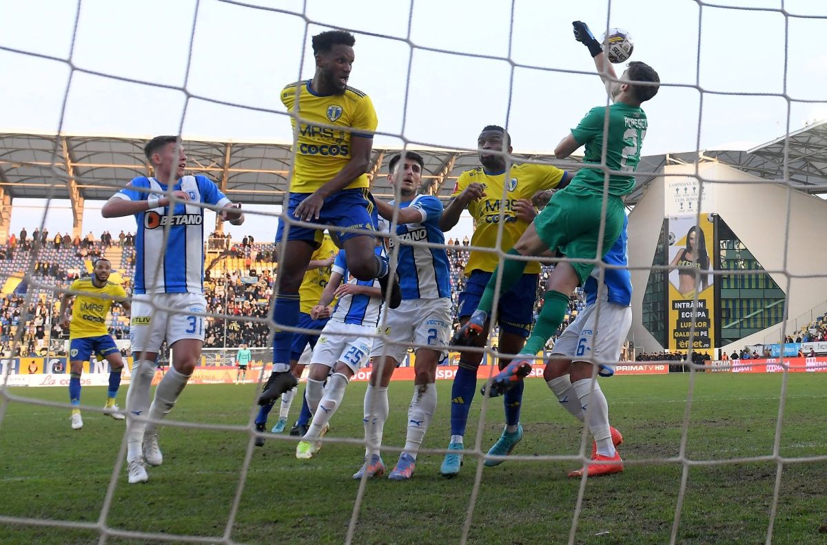 A izbucnit în conferință, după Petrolul - Universitatea Craiova: „VAR-ul e pedeapsa vieții mele!”