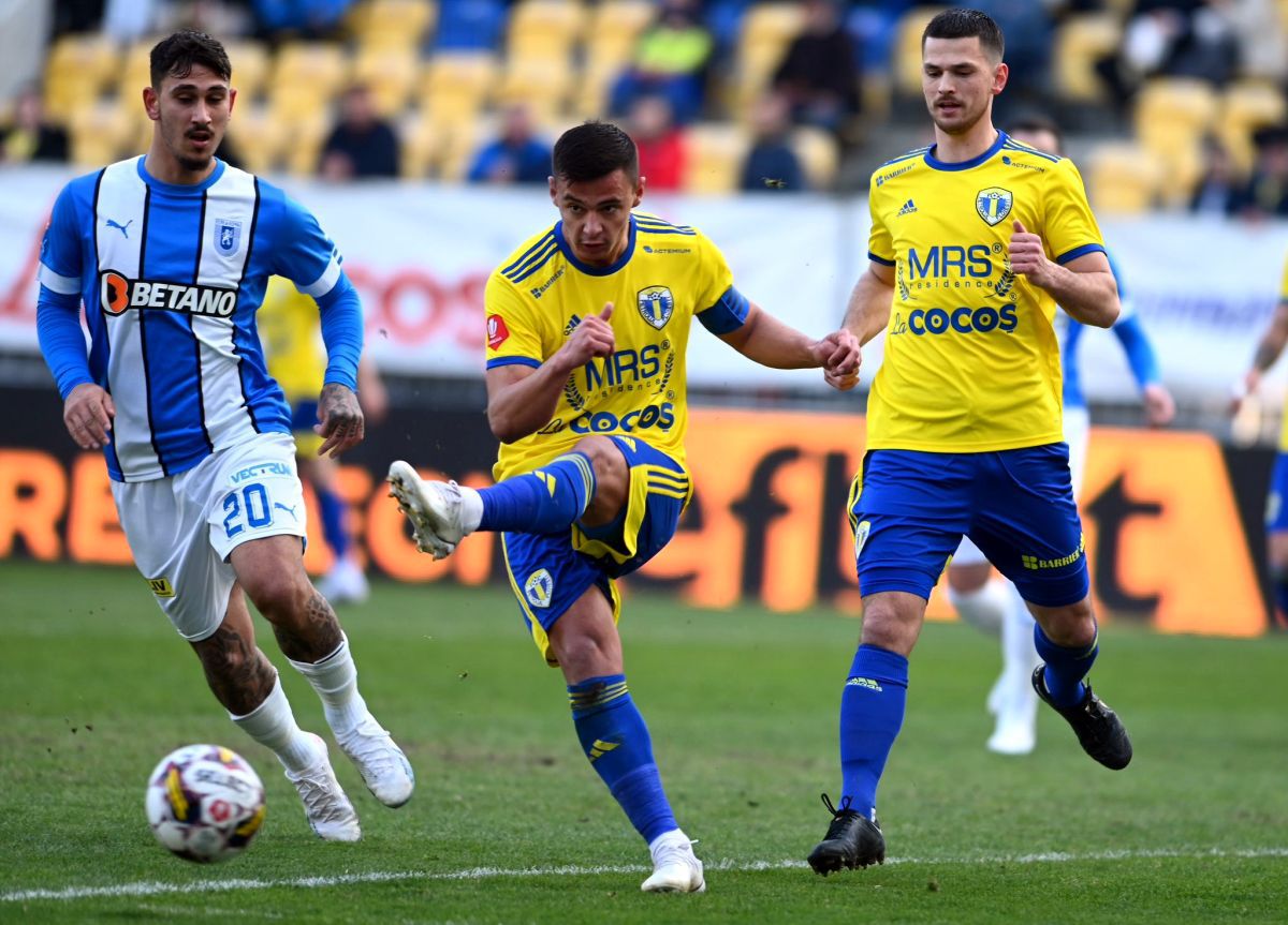 Petrolul - CSU Craiova