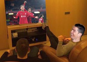 Internetul a „explodat” după Liverpool - Manchester United 7-0 » Cele mai înțepătoare meme-uri