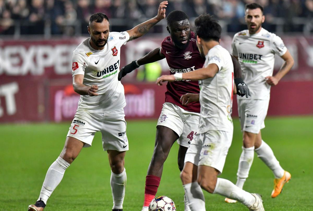 Gică Popescu se revoltă după Rapid - Hermannstadt: „La fiecare meci sunt greșeli în favoarea lor! Avem arbitri care se sperie de 12.000 de oameni?”