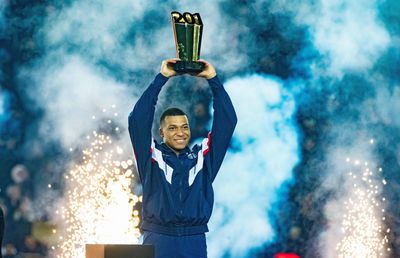 Mbappe și-a stabilit următorul obiectiv, după ce a intrat în istoria lui PSG: „Vreau Balonul de Aur” + „Dacă mă gândeam doar la Liga Campionilor, eram plecat de mult de aici”