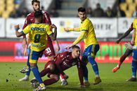 Fotbalist din Liga 1, implicat în jocuri la pariuri, cu un clan interlop! Juca inclusiv pe meciurile echipei sale, clubul i-a reziliat imediat contractul