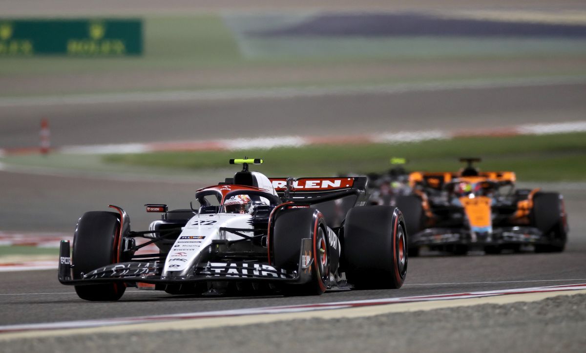 „Nimeni nu depășește acolo!” » Fernando Alonso, spectaculos în MP din Bahrain! Explică modul în care a trecut de Hamilton și Sainz