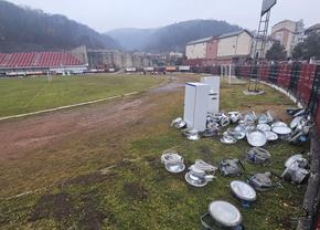 Primul meci în nocturnă din istoria clubului din România » Vor ca pitoreasca arenă din Valea Domanului să fie plină: „Se vede play-off-ul!”