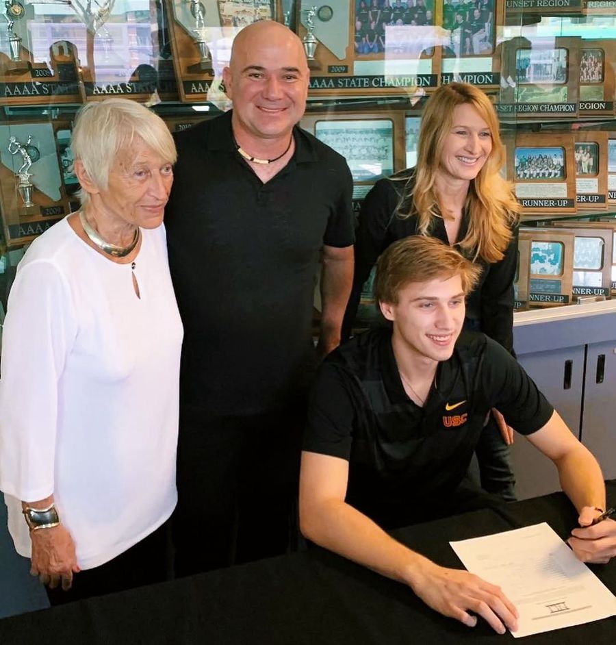 Fiul unor legende ale tenisului a devenit un promițător jucător de baseball » Ținta lui este să ajungă în Major League