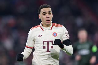 Bayern, interzis în echipamentul roșu la meciul cu Leverkusen! Suporterii acuză clubul
