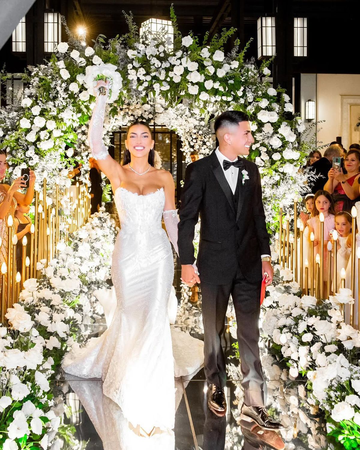 Campionul mondial care vine la București, cercetat pentru viol în grup și că a fugit după ce a călcat un bărbat cu mașina!