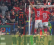 Cartonașul roșu obținut de Cubarsi, în meciul Benfica - Barcelona
