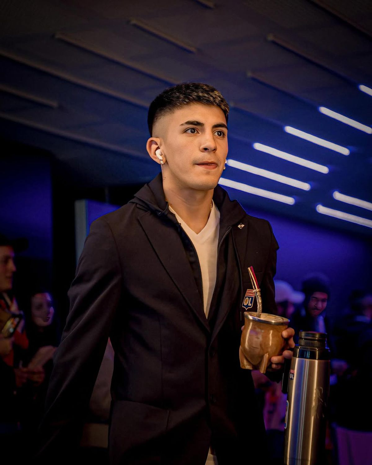 Campionul mondial care vine la București, cercetat pentru viol în grup și că a fugit după ce a călcat un bărbat cu mașina!