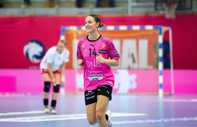 O dublă câștigătoare a Ligii Campionilor a semnat în Liga Florilor » În 2024, a fost numită cea mai bună extremă dreapta din Norvegia