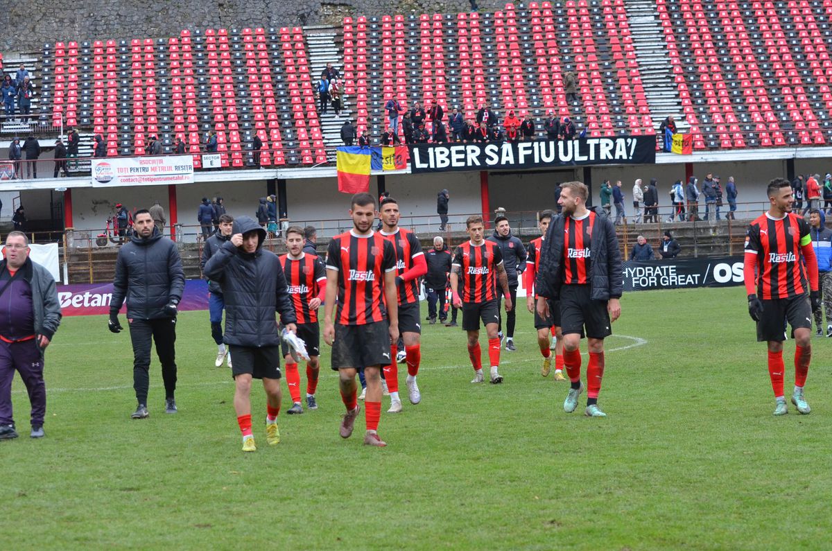 Funcționează! Clubul din Liga 2 a efectuat primul antrenament în nocturnă, urmează marele moment
