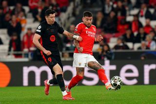 A rezistat eroic! Barcelona, cu om în minus 70 de minute, termină meciul cu gol în plus » Partidă de zile mari la Lisabona, Szczesny prestație fabuloasă