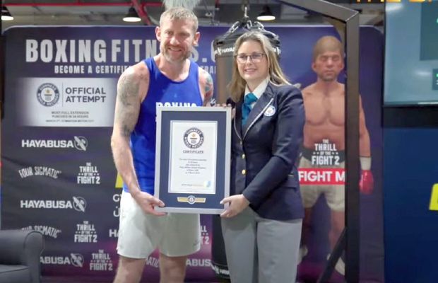 A intrat în Cartea Recordurilor! Medaliatul cu bronz la JO 2008 a lovit un sac de box timp de 24 de ore