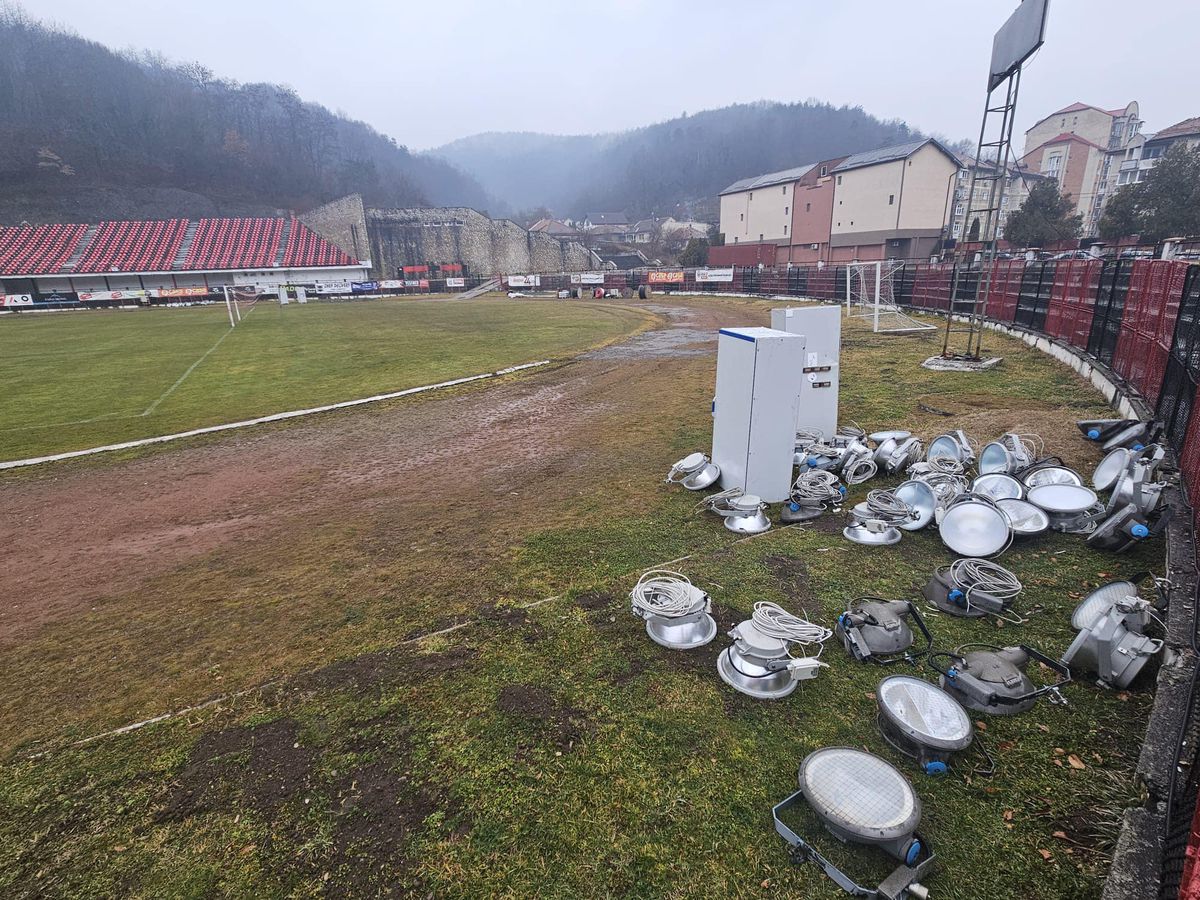 Funcționează! Clubul din Liga 2 a efectuat primul antrenament în nocturnă, urmează marele moment