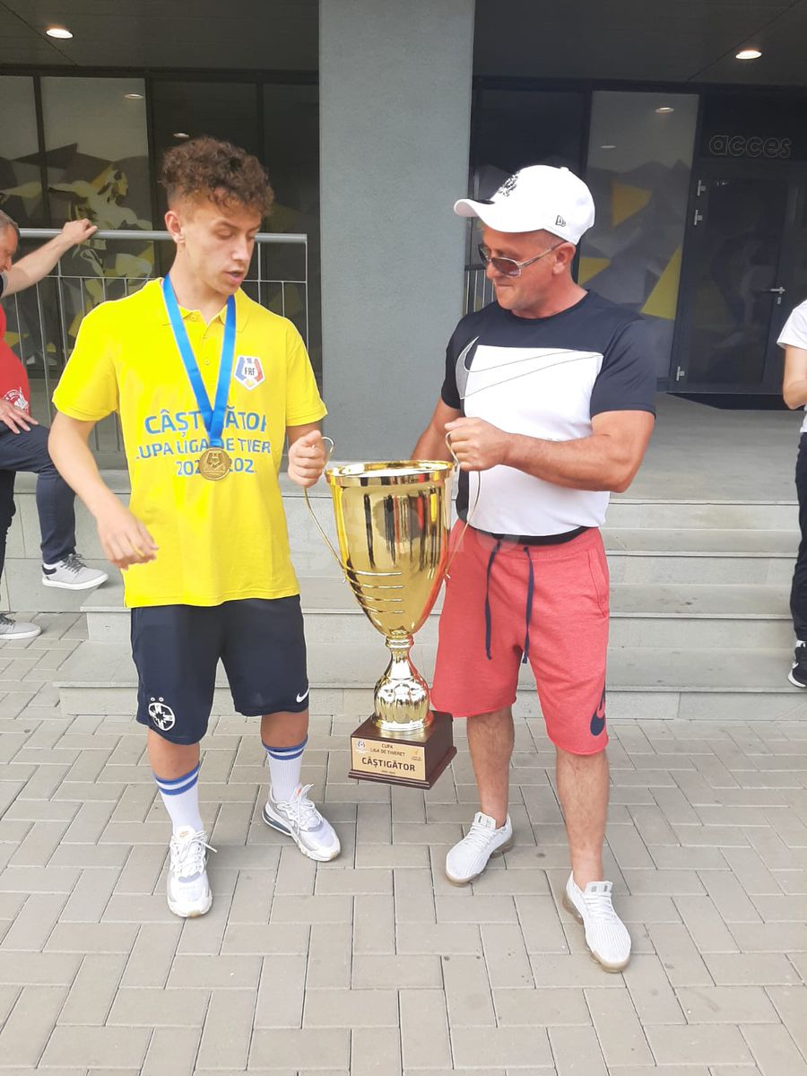 Confesiuni tulburătoare ale părinților lui Luca Manolache: „Mai bine nu mai auzeam deloc acea voce speriată!” + Ultimele cuvinte pe care i le-a spus mamei și cauza rară a decesului