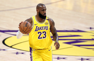 Atac frontal la adresa lui LeBron James! A fost pus la punct de fani pentru ultimele secunde ale meciului