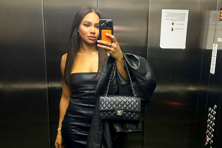 Elizabeth Omoregie (28 de ani), coordonatoarea lui CSM București, a postat o serie de imagini pe placul urmăritorilor. Printre ele se numără și una alături de Cristina Neagu, interul stânga al campioanei României.