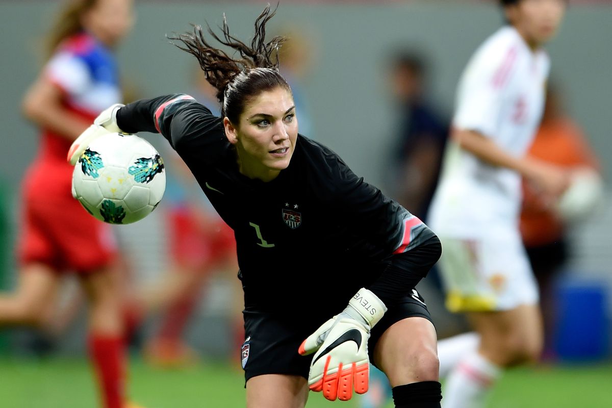 Viața de film a campioanei mondiale Hope Solo » Cum a depășit momentele de cumpănă: „Doctorul a spus că am fost la ore distanță de moarte”