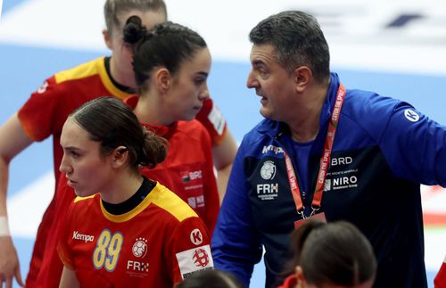 Lupei, în stânga imaginii / FOTO: Imago