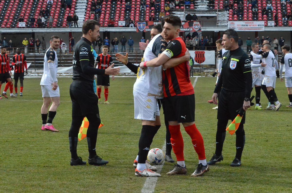 Funcționează! Clubul din Liga 2 a efectuat primul antrenament în nocturnă, urmează marele moment