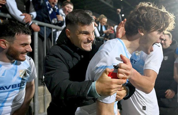 Meci pentru ISTORIE! Aveau 2-1 în minutul 90+18: ce a urmat este SF