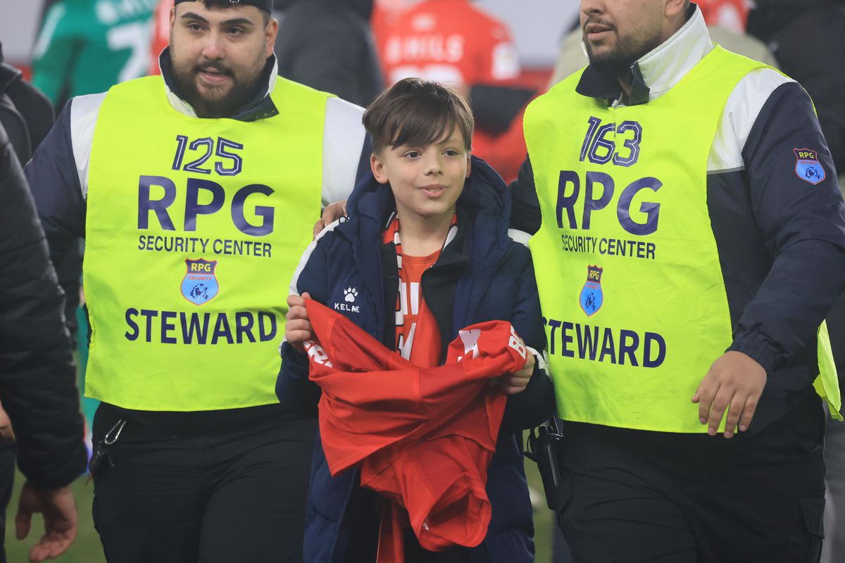 Ce s-a întâmplat la final pe „Arc” » Alt Florentin Petre, când a fost chemat să înjure Steaua! + Buzoienii au trecut la ironii: „Marea echipă Dinamo...”