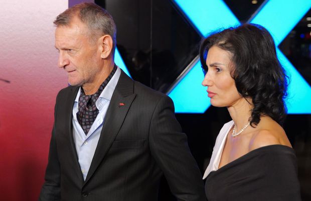 Apariție rară: Gică Craioveanu, alături de noua iubită, la lansarea filmului în care joacă rolul unui senator