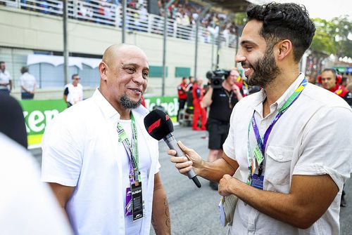 Roberto Carlos merge pe mâna lui Hamilton // foto: Imago Images
