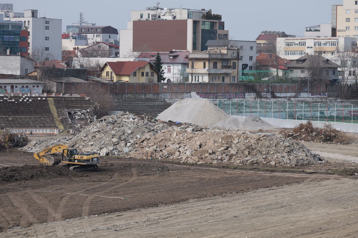 Cum arată stadionul Dinamo la o lună și jumătate de la startul lucrărilor » Cele mai noi imagini cu arena din „Ștefan cel Mare”