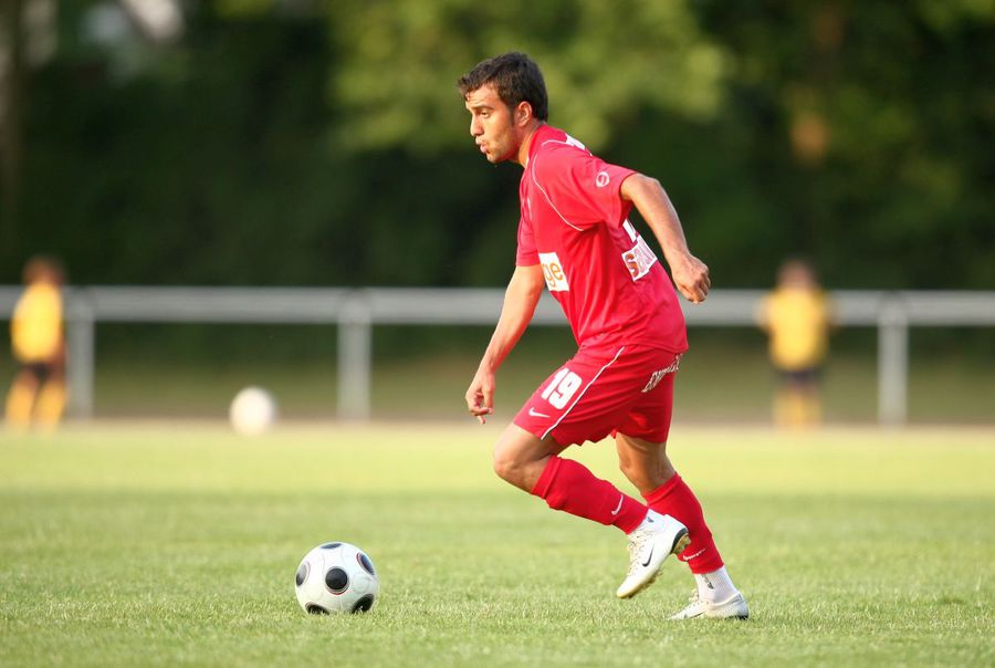 Fostul mare talent al Ligii 1 e dezvoltator imobiliar! Gazeta l-a găsit pe șantier, lângă București: „Spre rușinea mea, am reușit prea puțin în fotbal!” + „Noi am fost cobaii lui Neubert”