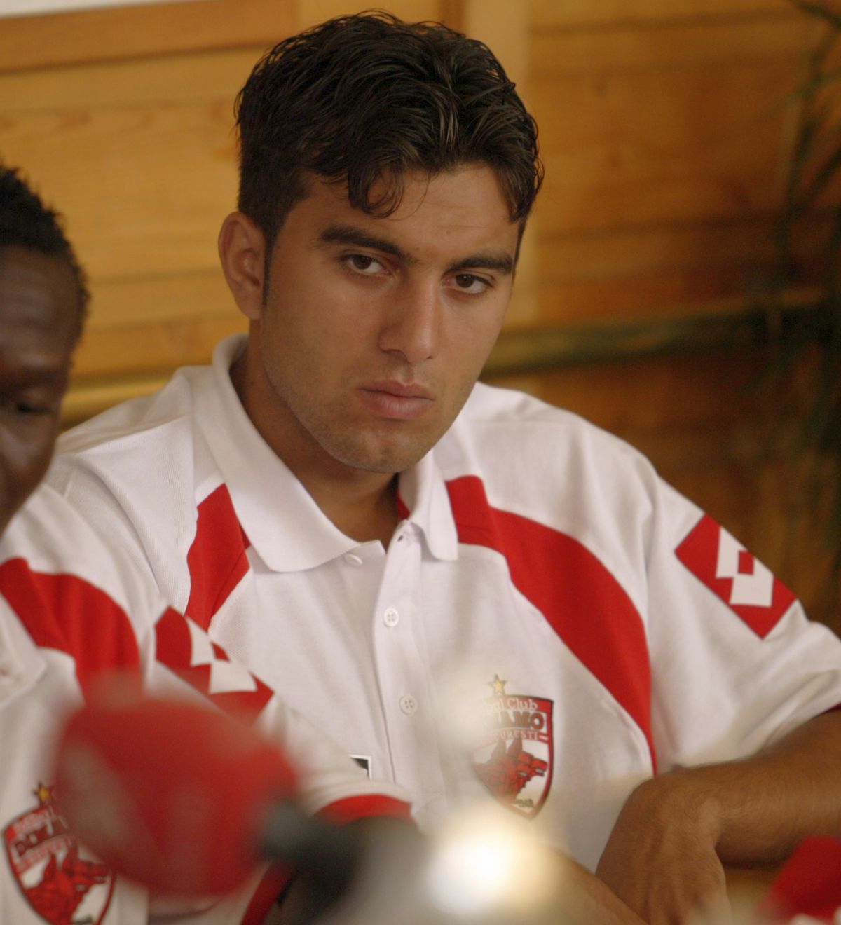 Fostul mare talent al Ligii 1 e dezvoltator imobiliar! Gazeta l-a găsit pe șantier, lângă București: „Spre rușinea mea, am reușit prea puțin în fotbal!” + „Noi am fost cobaii lui Neubert”