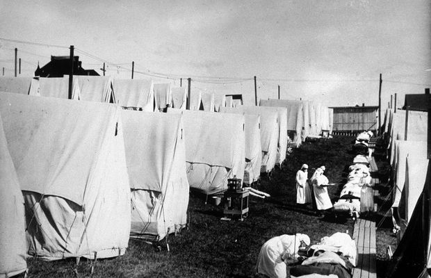 COVID-19. La 100 de ani de la Gripa Spaniolă, omenirea e afectată de pandemia de coronavirus. Cum arăta lumea atunci?