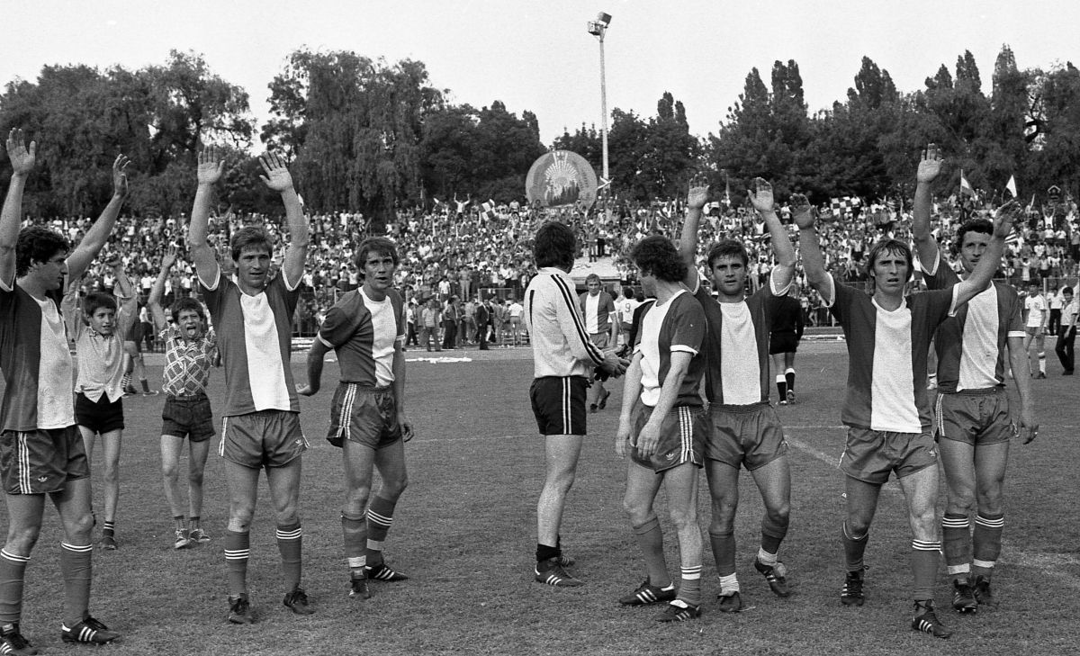 46 de ani de la debutul dinamovistului cu 5 titluri de campion, cu o semifinală de Cupa Campionilor Europeni, dar cu 0 meciuri la națională