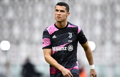 Furios după eșecul cu Atalanta, Cristiano Ronaldo n-a acceptat să-i dea tricoul lui Gosens!