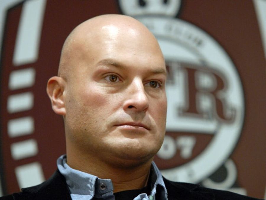Arpad Paszkany De ce-l acuză Nicușor Dan pe Crin Antonescu? 3 investigații GSP au scris despre terenurile din Herăstrău, cele 7 hectare din Tineretului ajunse la Arpad Paszkany și situația incredibilă de la Baza Voința