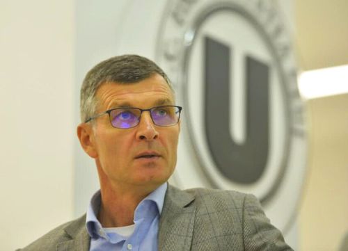 Vladimir Cohn, fost finanțator la Dinamo, îl propune pe Ioan Ovidiu Sabău (53 de ani) în funcția de director al Comisiei Tehnice, în locul lui Mihai Stoichiță (66 de ani) .