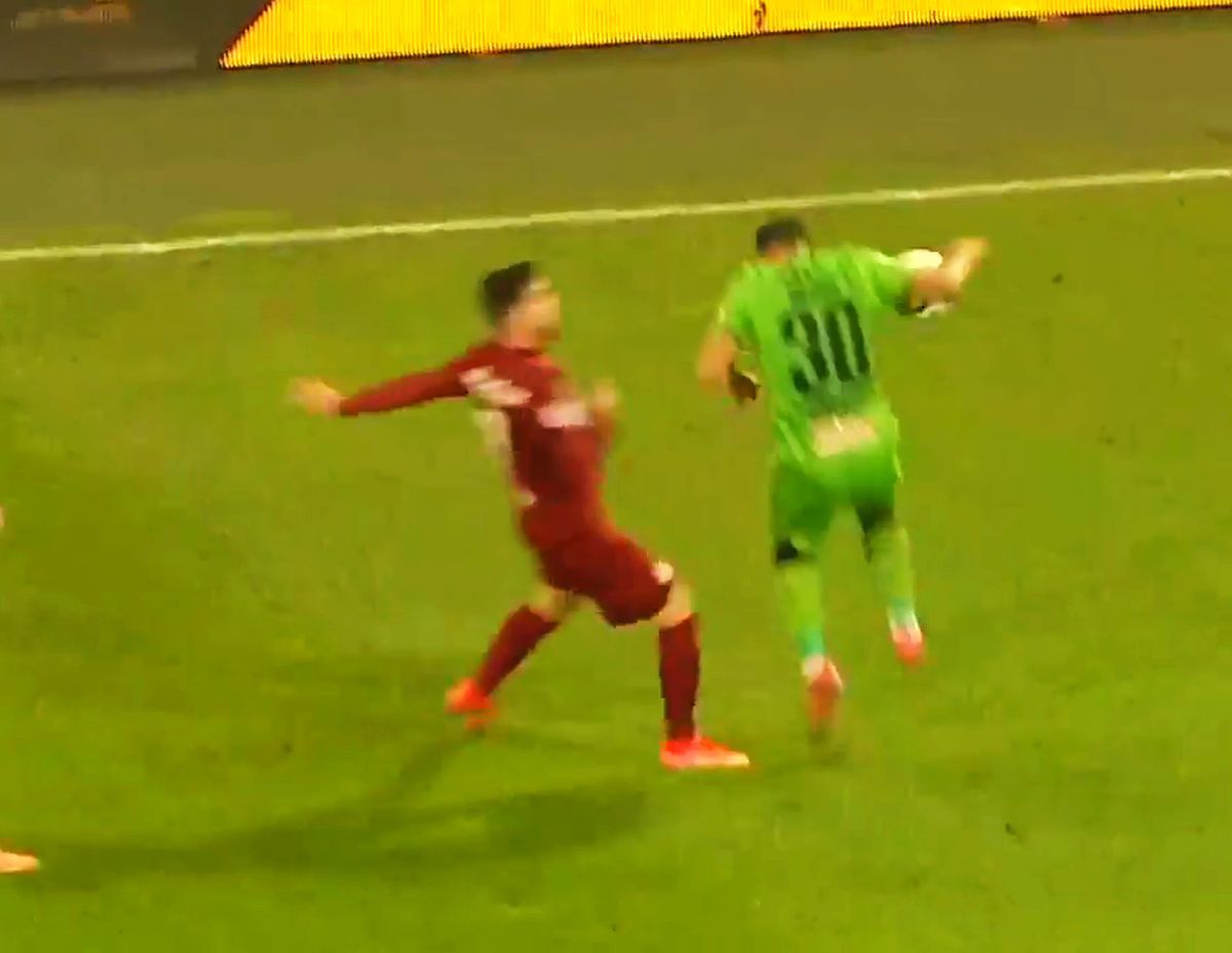 Cătălin Hîldan Jr. a izbucnit în timpul meciului cu CFR Cluj: „HOȚILOR” » A șters postarea la scurt timp după