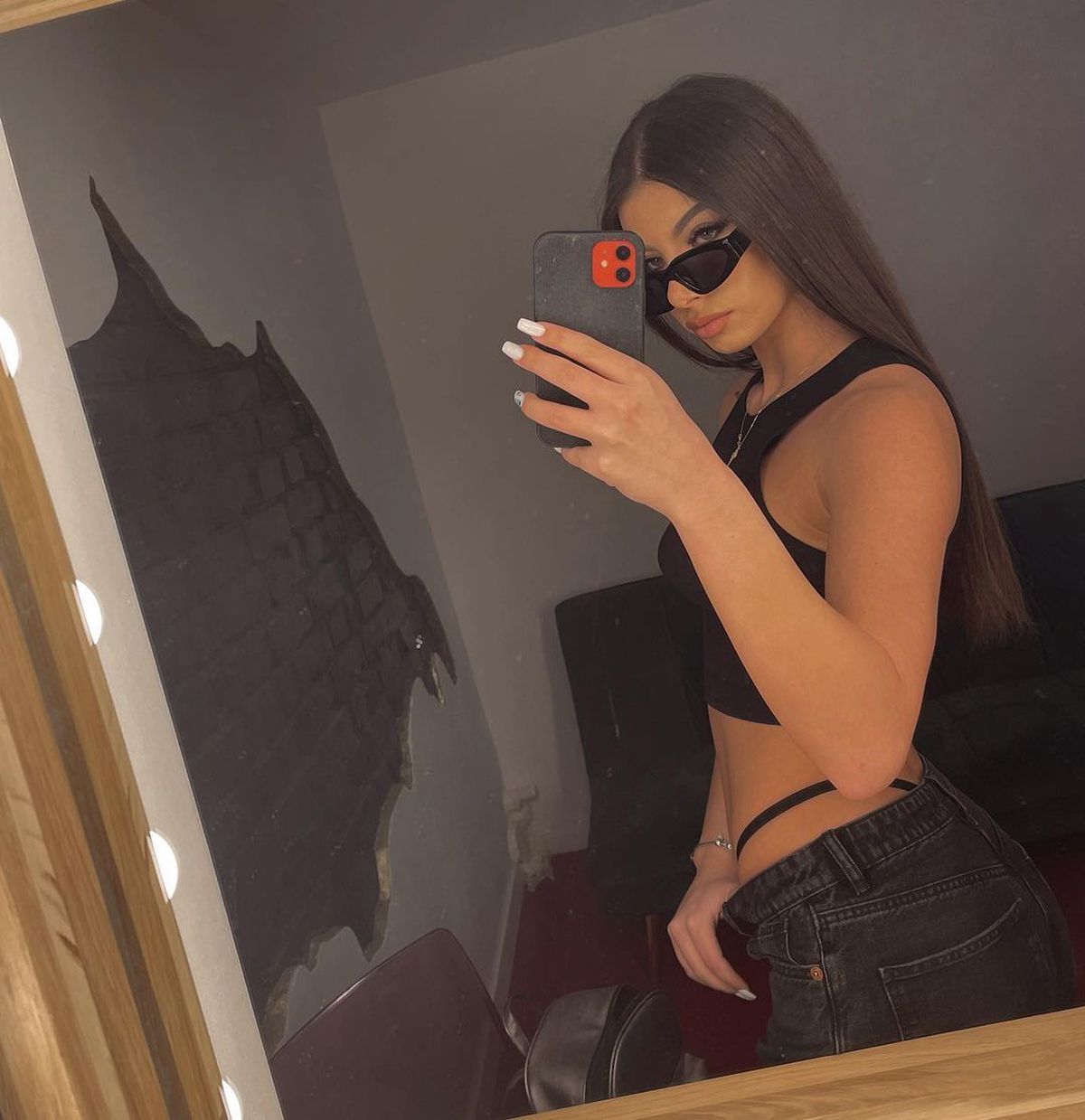 Neconvocat de către Iordănescu la EURO, a plecat cu soția în Grecia » Imagini senzaționale cu fosta gimnastă